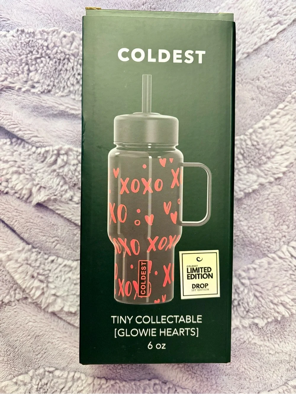 BNIB Coldest XOXO Tiny 6oz Limited Edition Insulated Water Bottle Glowie Hearts.
